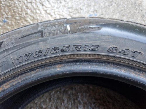 2 KS ZIMNÍ PNEUMATIKA NEXEN WINGUARD SNOW G3 - 175/65 R15 84T - 20328
