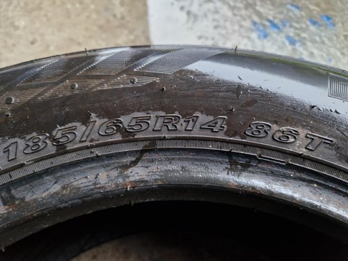 2 KS ZIMNÍ PNEUMATIKA NEXEN WINGUARD SNOW WH2 - 185/65 R14 86T - 20304