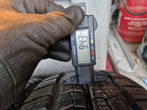 2 KS ZIMNÍ PNEUMATIKA NEXEN WINGUARD WT1 - 195/70 R15 C 104/102R - 20645