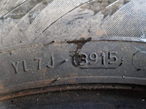 2 KS ZIMNÍ PNEUMATIKA NOKIAN WR D3 - 185/65 R14 86T - 20305