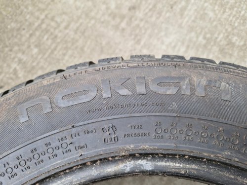 2 KS ZIMNÍ PNEUMATIKA NOKIAN WR D4 -185/65 R14 86T - 20566