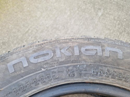 2 KS ZIMNÍ PNEUMATIKA NOKIAN WR D4 -195/65 R15 91T - 20380