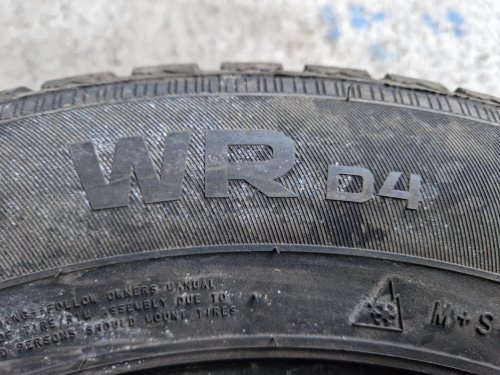 2 KS ZIMNÍ PNEUMATIKA NOKIAN WR D4 -195/65 R15 91T - 21158