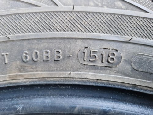 2 KS ZIMNÍ PNEUMATIKA NOKIAN WR SUV 3 - 215/65 R16 102H - 21160