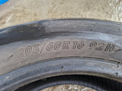 2 KS ZIMNÍ PNEUMATIKA RIKEN SNOWTIME B2 - 205/60 R16 92H - 20494