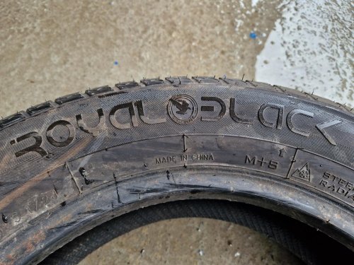 2 KS ZIMNÍ PNEUMATIKA ROYAL BLACK ROYALSNOW 185/65 R15 88H - 20389