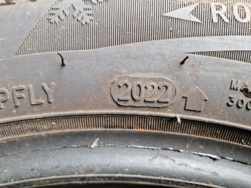 2 KS ZIMNÍ PNEUMATIKA SAILUN ICEBLAZER ALPINE + 175/65 R13 80T - 20592