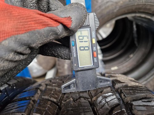 2 KS ZIMNÍ PNEUMATIKA SAVA ESKIMO HP2 - 215/55 R16 93H - 20395