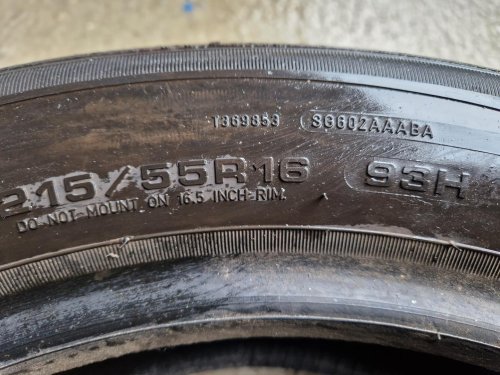 2 KS ZIMNÍ PNEUMATIKA SAVA ESKIMO HP2 - 215/55 R16 93H - 20395