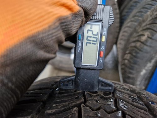 2 KS ZIMNÍ PNEUMATIKA SAVA ESKIMO HP2 - 215/55 R16 93H - 20409