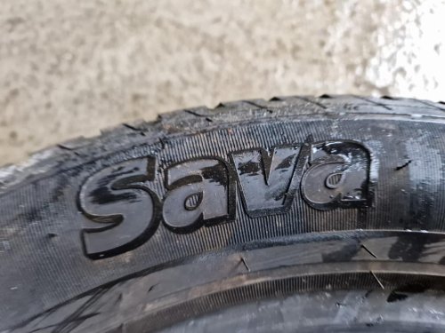 2 KS ZIMNÍ PNEUMATIKA SAVA ESKIMO HP2 - 215/55 R16 93H - 20409