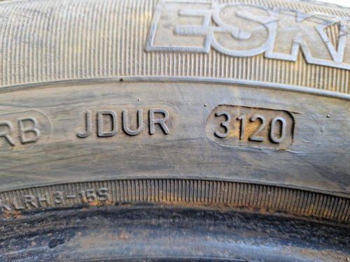 2 KS ZIMNÍ PNEUMATIKA SAVA ESKIMO S3+  195/60 R15 88T - 20734