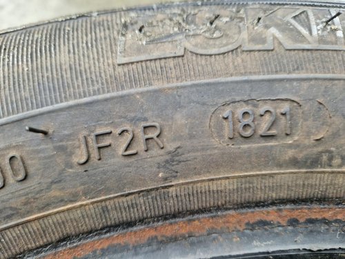 2 KS ZIMNÍ PNEUMATIKA SAVA ESKIMO S3+ 185/60 R15 88T  - 20574
