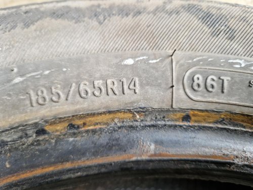 2 KS ZIMNÍ PNEUMATIKA STARFIRE W200 - 185/65 R14 86T - 20589