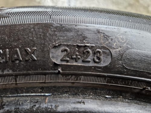 2 KS ZIMNÍ PNEUMATIKA TOMKET SNOWROAD - 195/55 R16 88H - 2096