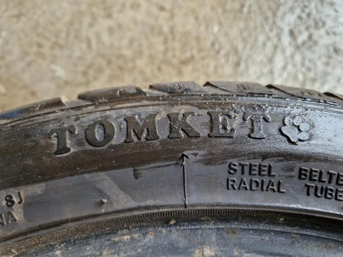 2 KS ZIMNÍ PNEUMATIKA TOMKET SNOWROAD PRO3 - 235/45 R17 97V - 20495