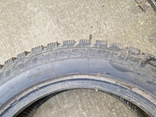 2 KS ZIMNÍ PNEUMATIKA VRANÍK EVEREST HPL 4 - 205/55 R16 91H - 20466