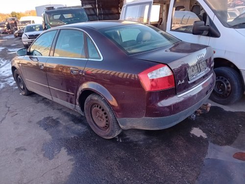 Audi A4 2.5 TDI quattro ( AKE ) 132kW r.2003 hnědá na náhradní díly