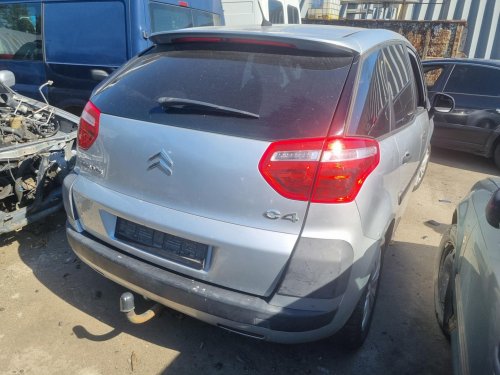 Citroen C4 Picasso 1.6 HDI ( 9HZ ) 80kW r.2011 šedá na náhradní díly