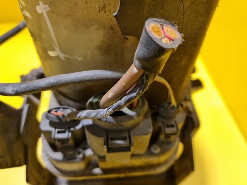 ELEKTRICKÉ SERVO ČERPADLO  6Q0423155AD  - KOYO - ŠKODA , SEAT , VW  - 16300