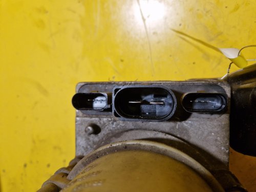 ELEKTRICKÉ SERVO ČERPADLO  6Q0423155AD  - KOYO - ŠKODA , SEAT , VW  - 18640