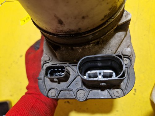 ELEKTRICKÉ SERVO ČERPADLO 13192897 - ZF - OPEL ASTRA H , ZAFIRA B - 19726