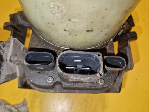 ELEKTRICKÉ SERVO ČERPADLO 6Q0423156AB  - KOYO - ŠKODA , SEAT , VW  - 18648