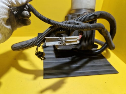 ELEKTRICKÉ SERVO ČERPADLO TRW - OPEL ASTRA G , ZAFIRA A - 14344