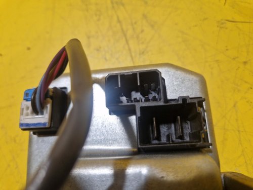 ELEKTRICKÝ SLOUPEK ŘÍZENÍ - 26108652 - OPEL MERIVA A - 18440