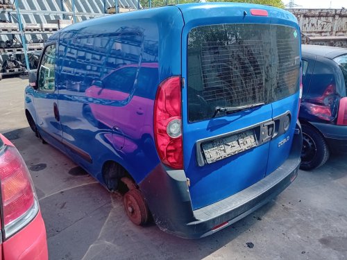 Fiat Doblo 1.4 CNG ( 198A4000 ) 88kW r.2012 modrá na náhradní díly