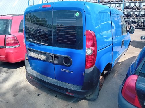 Fiat Doblo 1.4 CNG ( 198A4000 ) 88kW r.2012 modrá na náhradní díly