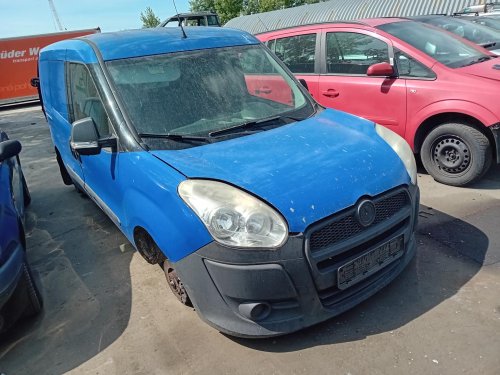 Fiat Doblo 1.4 CNG ( 198A4000 ) 88kW r.2012 modrá na náhradní díly