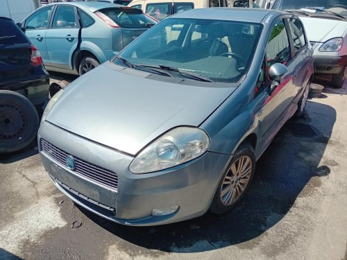 Fiat Grande Punto 1.4 ( 350A1000 ) 57kW r.2006 šedá na náhradní díly