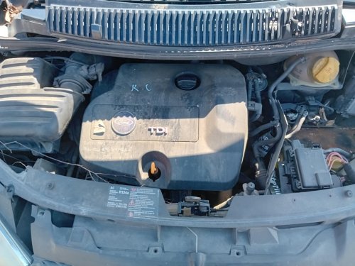 Ford Galaxy 1.9 ( AUY ) 85kW r.2001 černá na náhradní díly