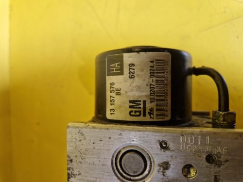 JEDNOTKA ABS - 13157576 - OPEL ASTRA H , ZAFIRA B - 17560