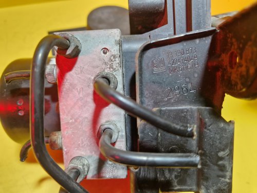 JEDNOTKA ABS - 13157577 - OPEL ASTRA H / ZAFIRA B - 16014