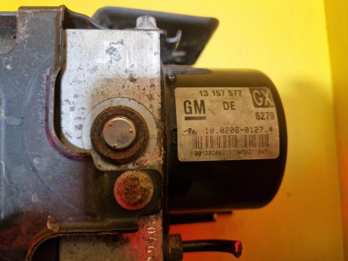 JEDNOTKA ABS - 13157577 - OPEL ASTRA H / ZAFIRA B - 16014
