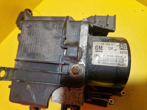 JEDNOTKA ABS - 13234911 - OPEL ASTRA H / ZAFIRA B - 16012