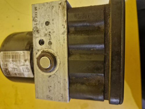 JEDNOTKA ABS - 13234911 - OPEL ASTRA H / ZAFIRA B - 17536
