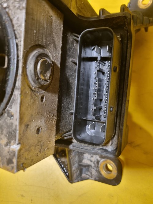 JEDNOTKA ABS - 13234911 - OPEL ASTRA H / ZAFIRA B - 17604