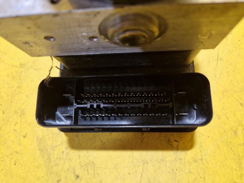 JEDNOTKA ABS - 3451-6772213-01 - BMW 1 I (E87, E90), 3 V (E81) - 19363