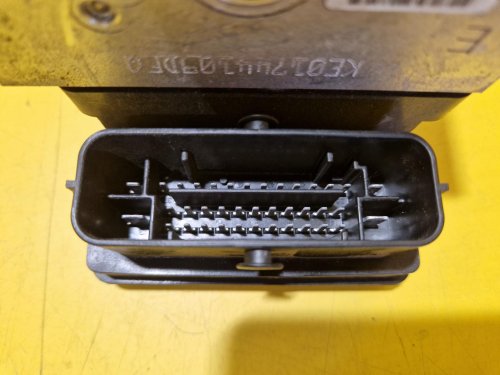 JEDNOTKA ABS - 3AA614109M - VW PASSAT B7 - 19453