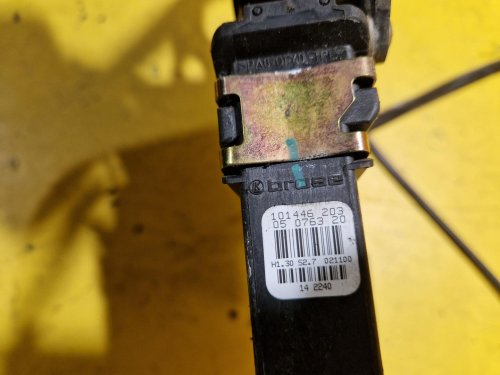 LEVÁ PŘEDNÍ STAHOVAČKA OKNA S MOTORKEM 101446203 - ŠKODA OCTAVIA I - 18693