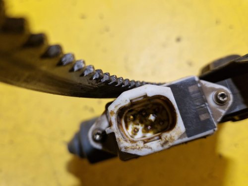 LEVÁ PŘEDNÍ STAHOVAČKA OKNA S MOTORKEM 193792000 OPEL ASTRA F - 18500