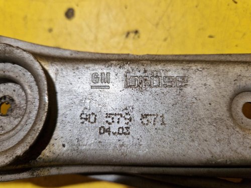 LEVÁ PŘEDNÍ STAHOVAČKA OKNA S MOTORKEM 90579335 OPEL ZAFIRA A - 18495