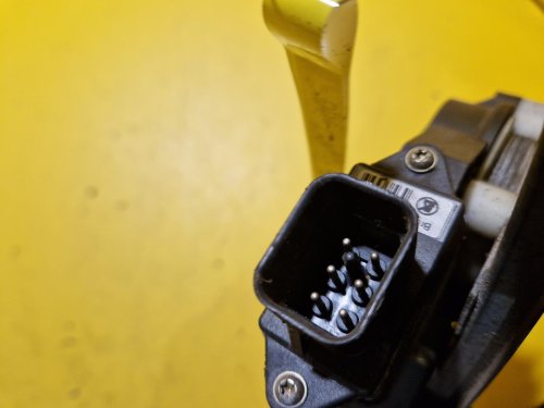 LEVÁ ZADNÍ STAHOVAČKA OKNA S MOTORKEM 119805106 OPEL ASTRA G - 18600