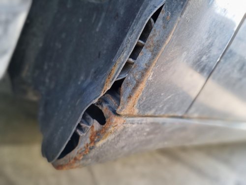 LEVÝ PŘEDNÍ BLATNÍK OPEL INSIGNIA A, ČERNÝ Z20R - 18218