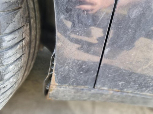 LEVÝ PŘEDNÍ BLATNÍK OPEL INSIGNIA A, ČERNÝ Z20R - 18218