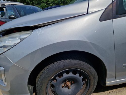 LEVÝ PŘEDNÍ BLATNÍK  PEUGEOT 308 I, STŘÍBRNÁ EZR - 19711