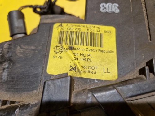 LEVÉ PŘEDNÍ SVĚTLO BMW 3, E46 - 20964